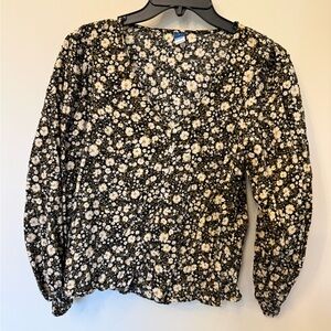 Old Navy Black and White Floral Blouse